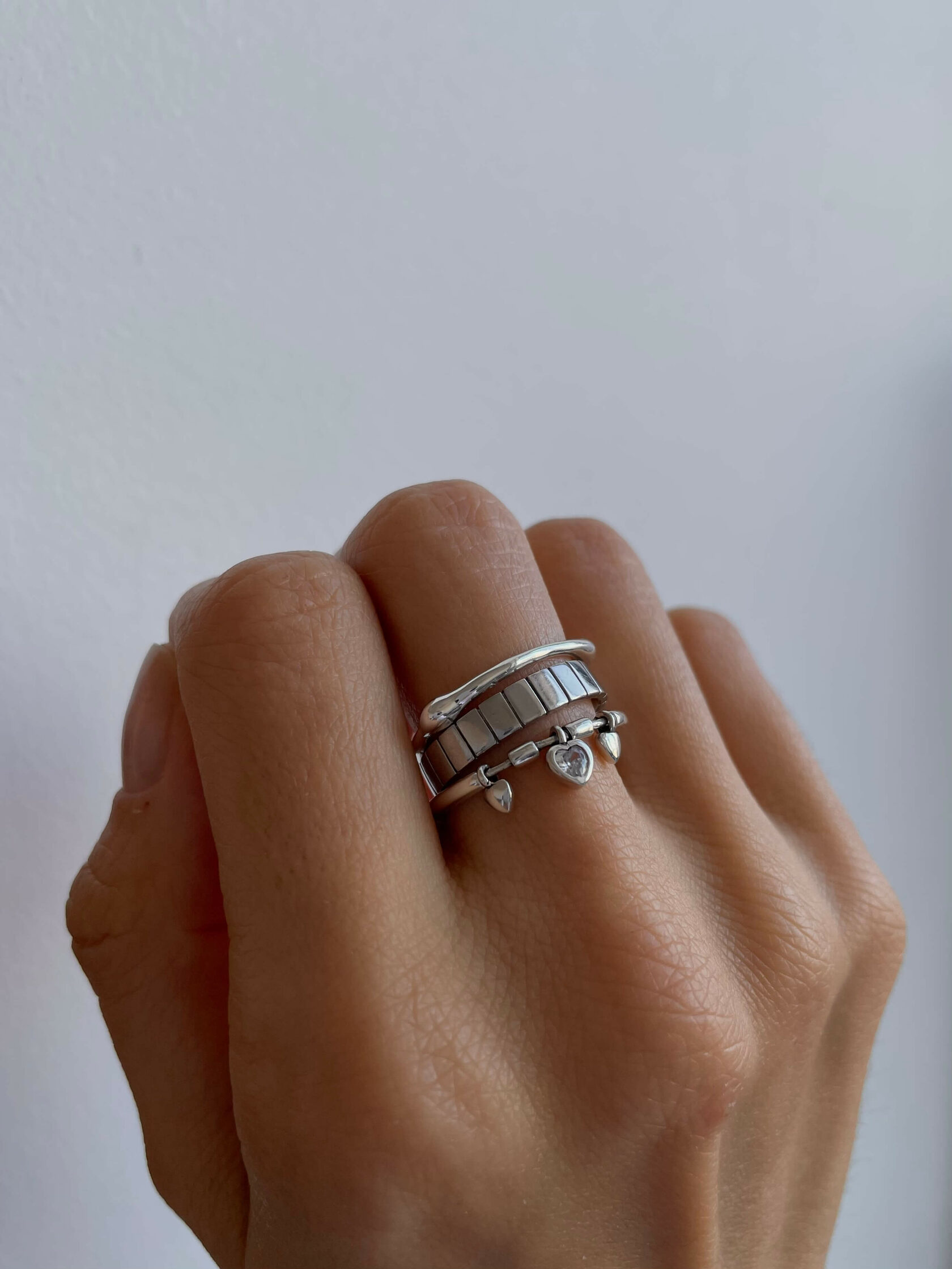 Кольцо Minimal Тонкое неровной формы (серебро) 18р