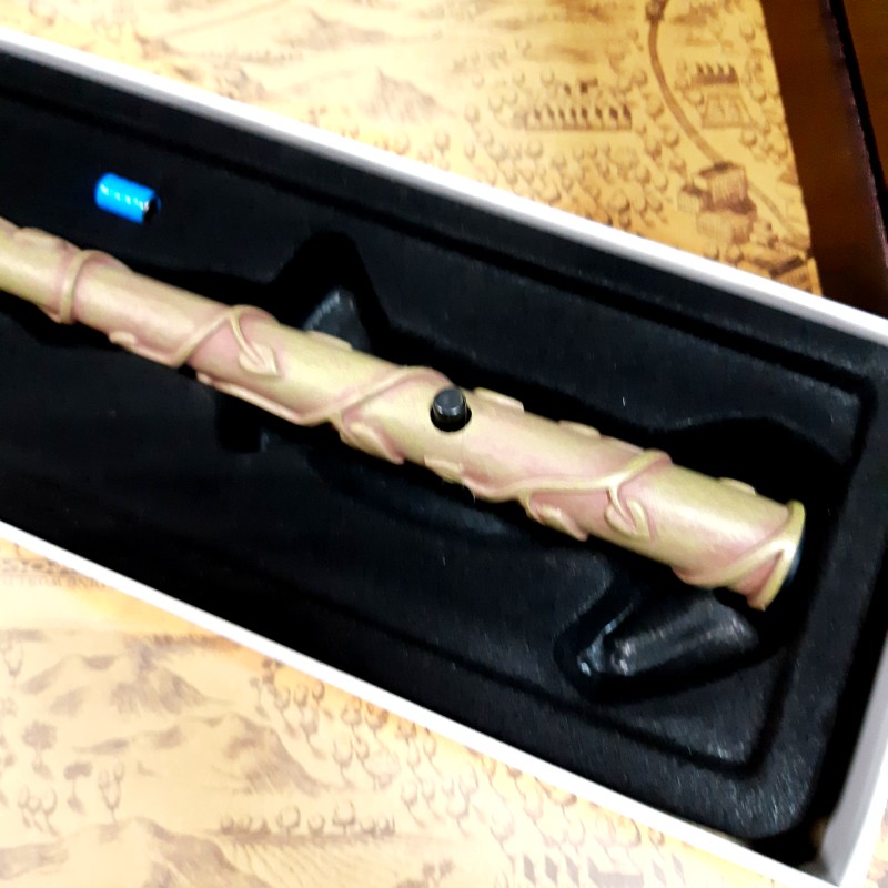 Волшебная палочка Гермионы Грейнджер с фонариком и батарейкой 07574