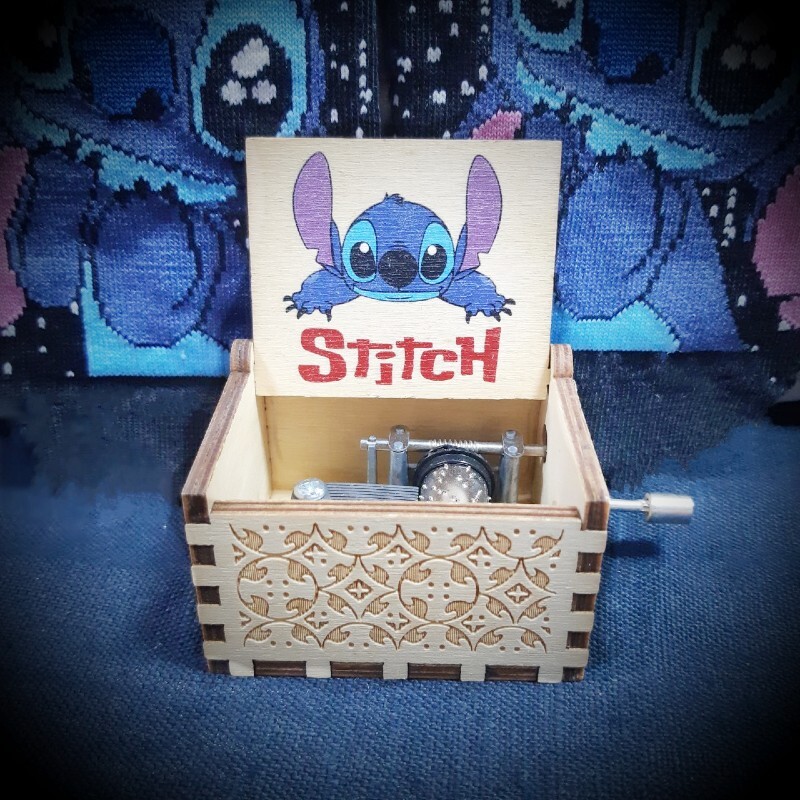 Музыкальная шкатулка Любознательный Стич, крафтовая (72688)