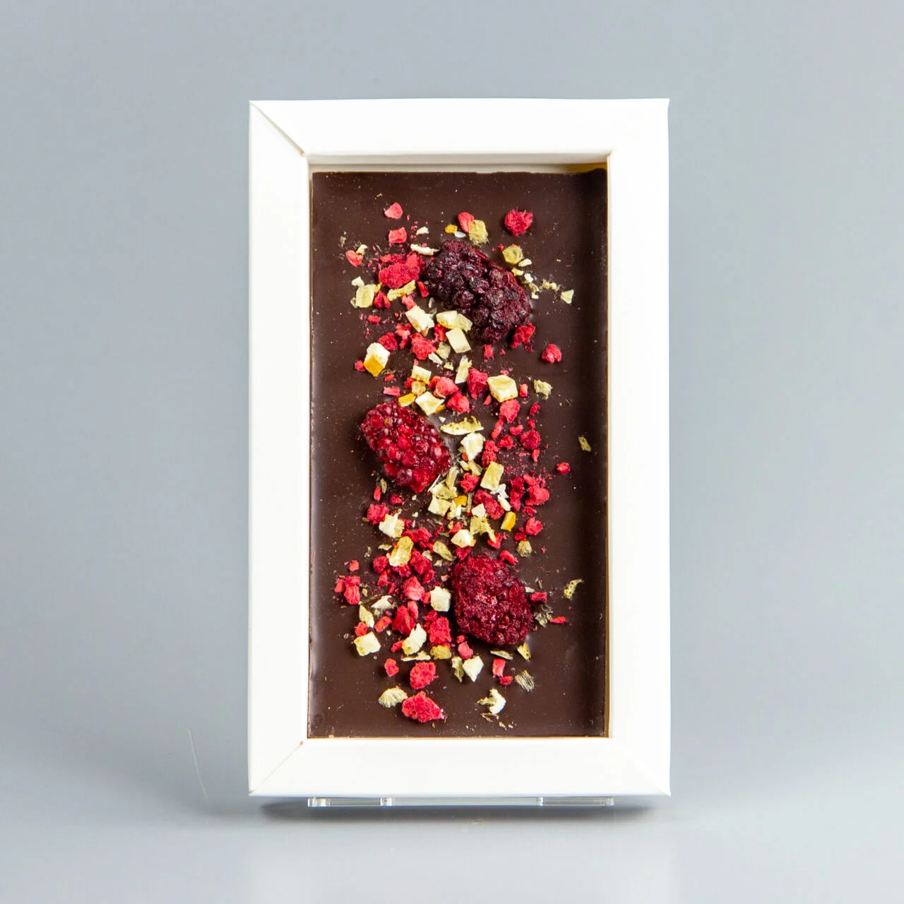 Тёмный шоколад с малиной, ежевикой и апельсином НГ18