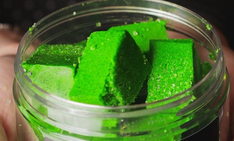 Скраб-кубики для тела Яблоко раздора