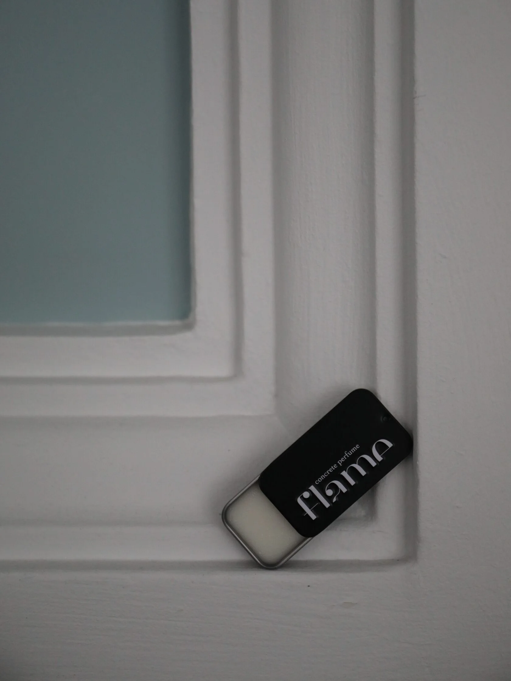 Твердые духи Cora