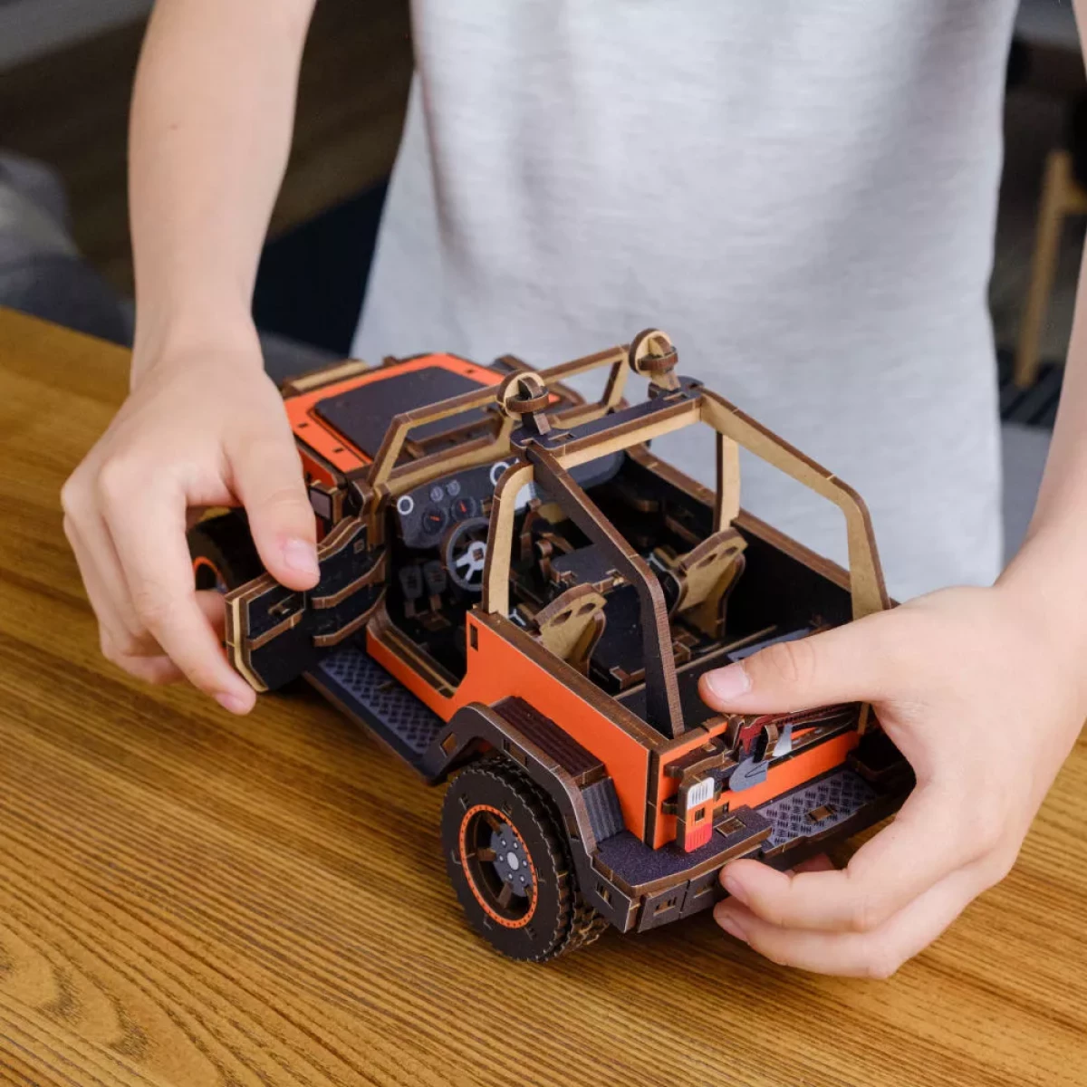 Конструктор Маверик Оранжевый 265 деталей