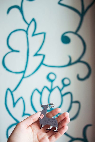 Брошь Человек-олень