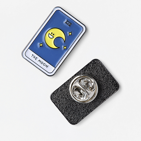 Значок эмалированный Таро Луна