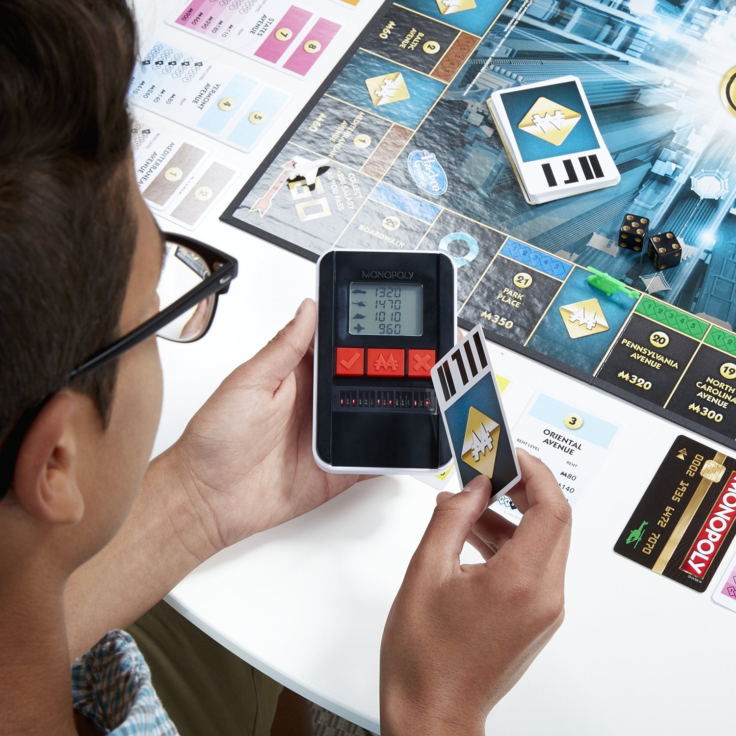 Настольная игра Монополия с банковскими картами