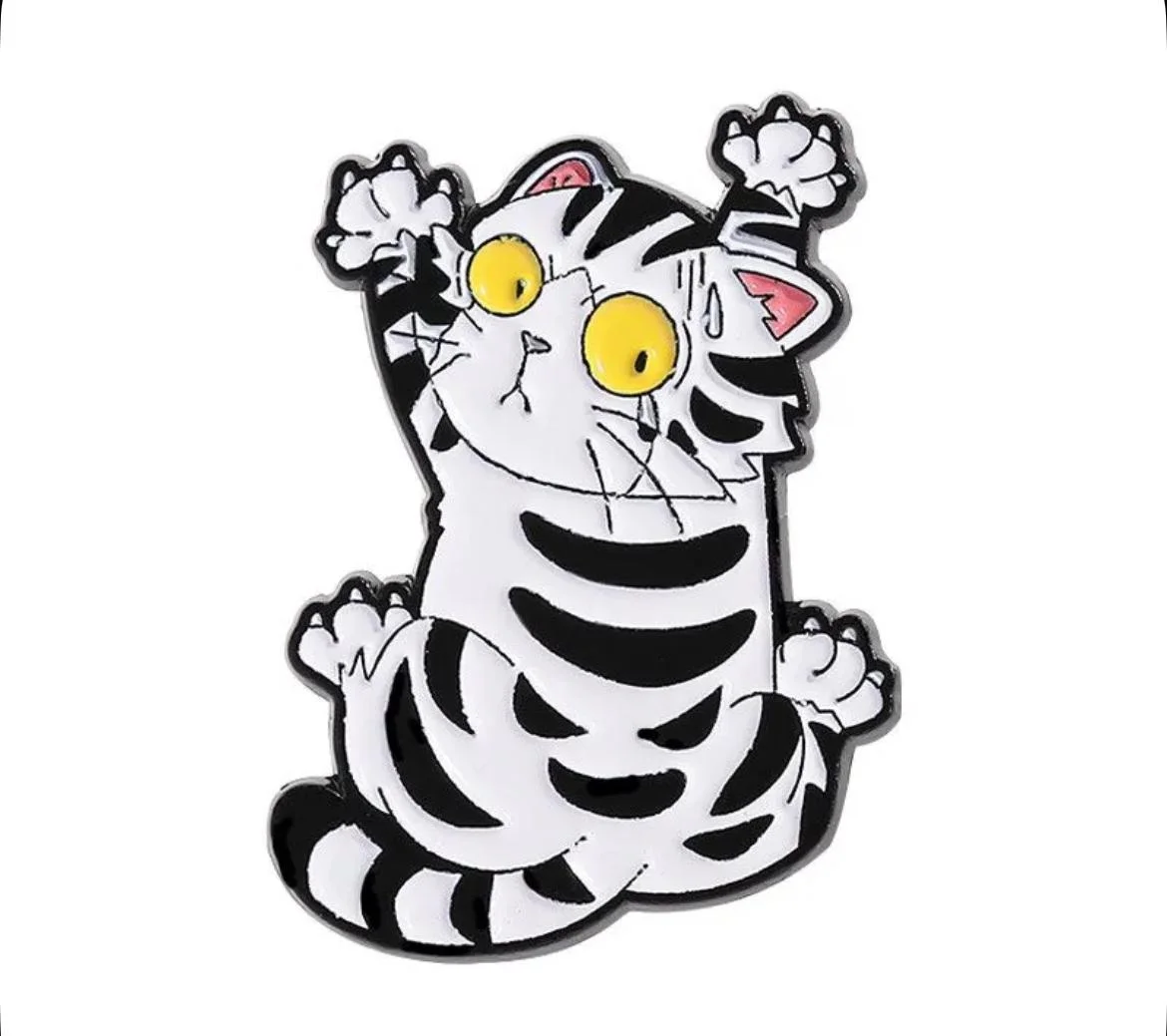 Пин металлический Pinchi Коты пухляши. Полосатик