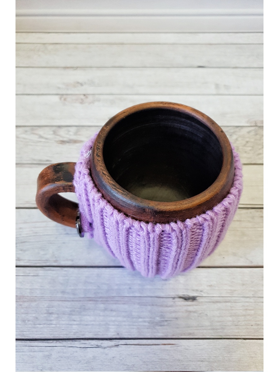 Вязаная кружка с ручкой Сирень