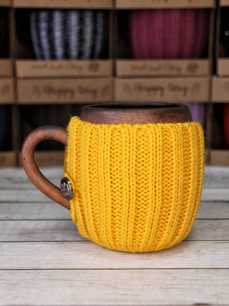 Вязаная кружка с ручкой Раф