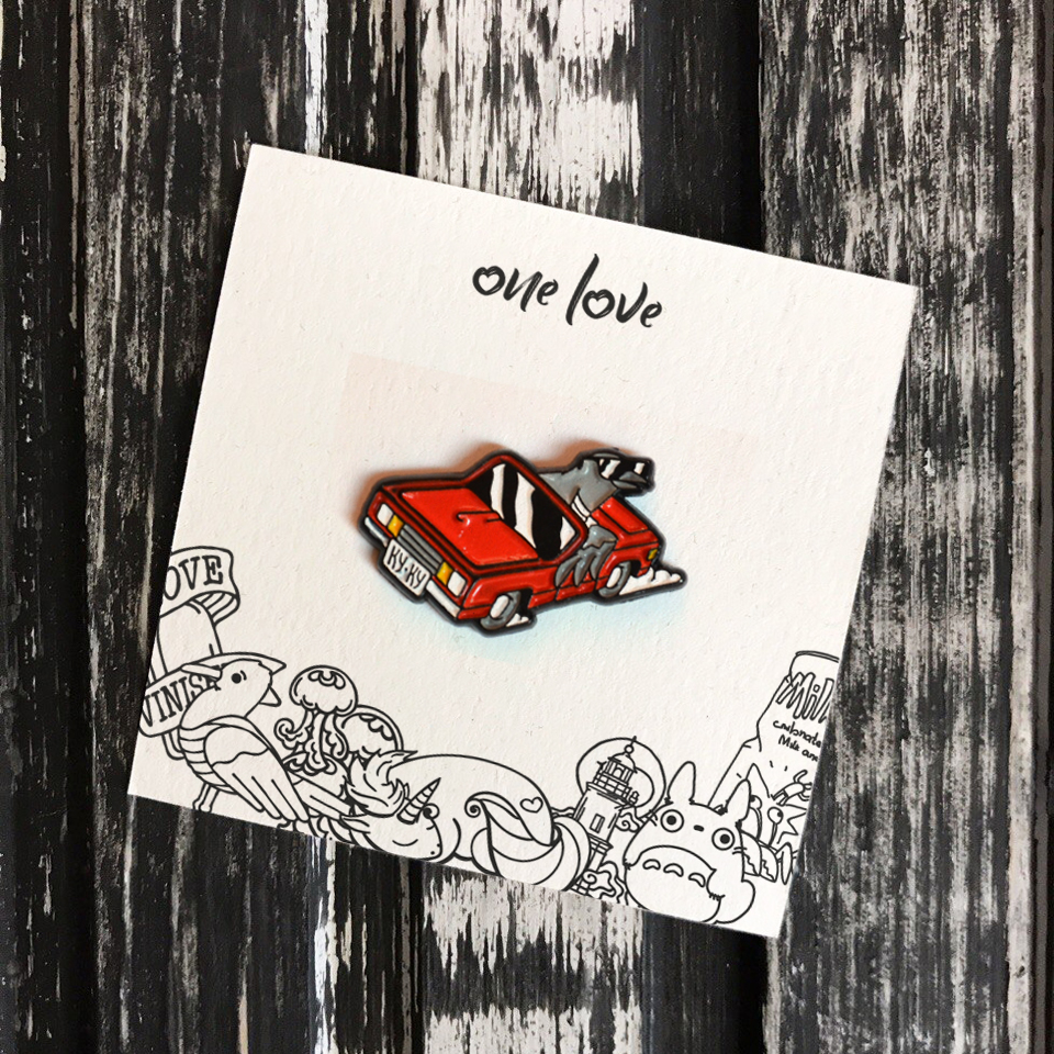 Значок-пин Кукуха поехала