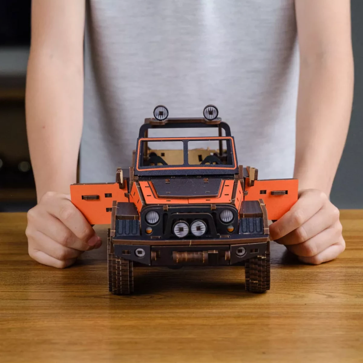 Конструктор Маверик Оранжевый 265 деталей