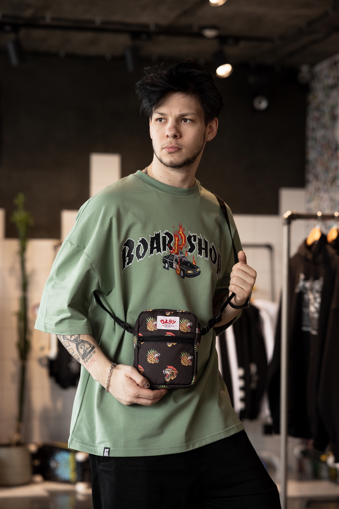 Сумка-мессенджер Oldy (черный, тигр)