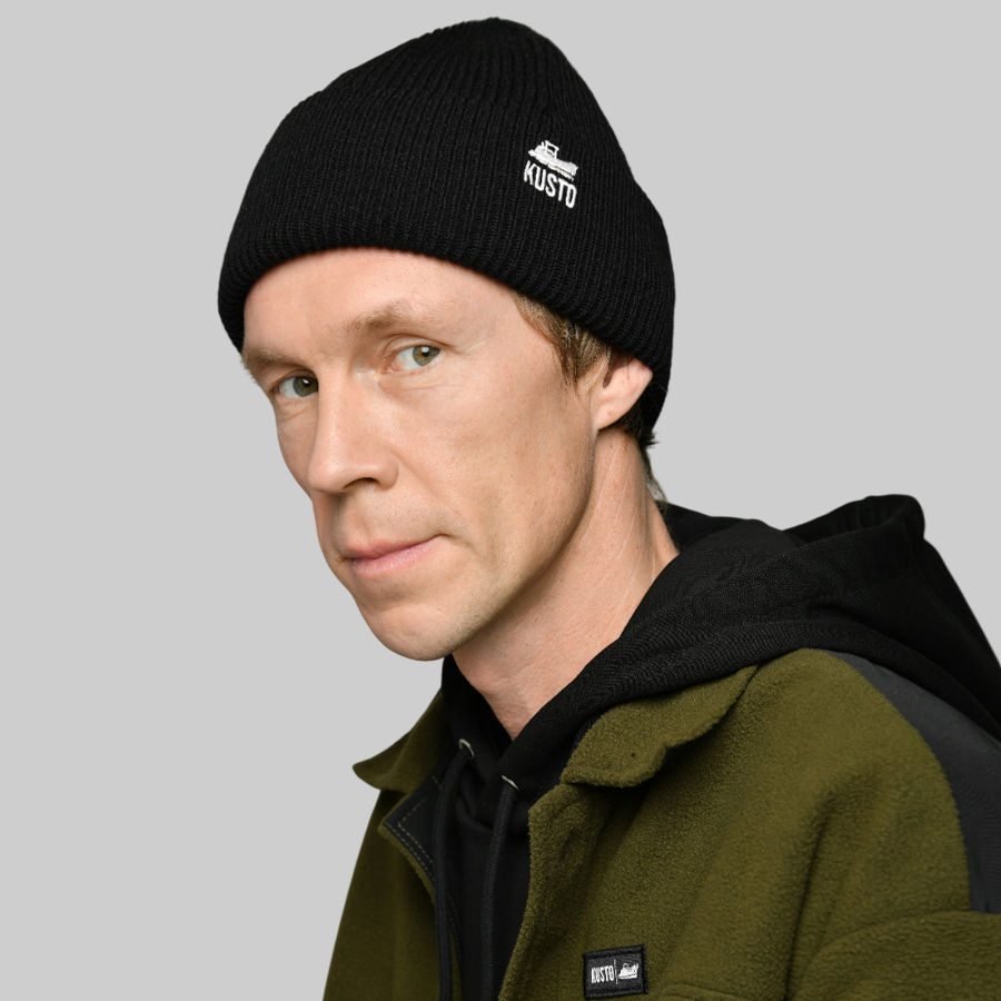 Шапка Kusto One (Black) Вышивка