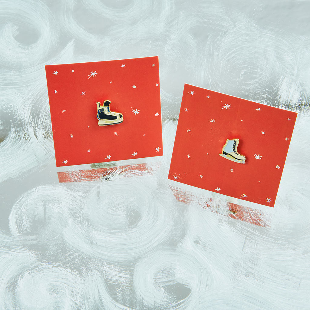 Значок PinPinPin Коньки черные