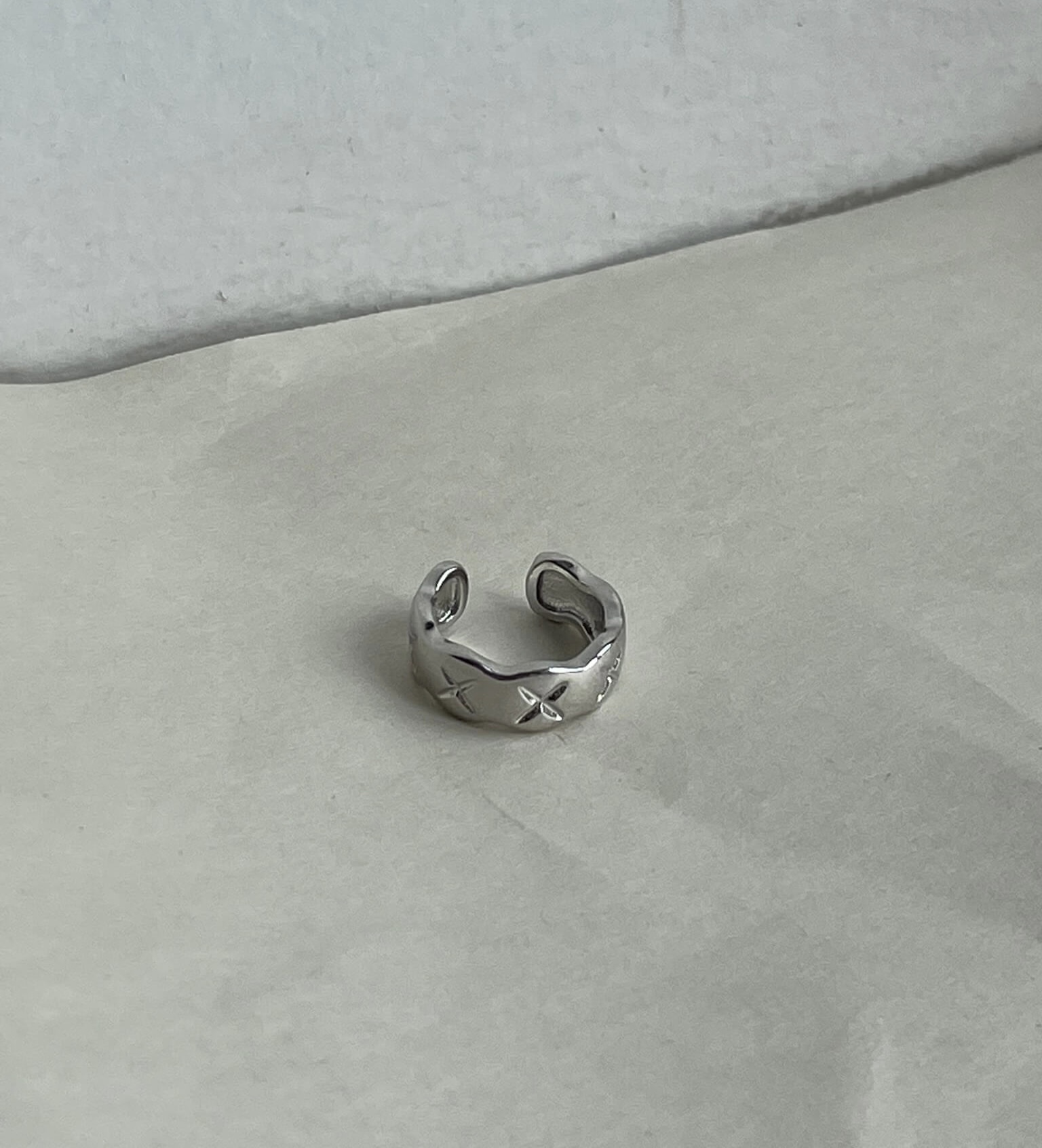 Кафф Minimal С крестиками (серебро)