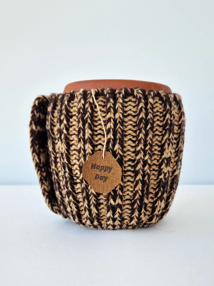 Вязаная кружка с ручкой Гляссе