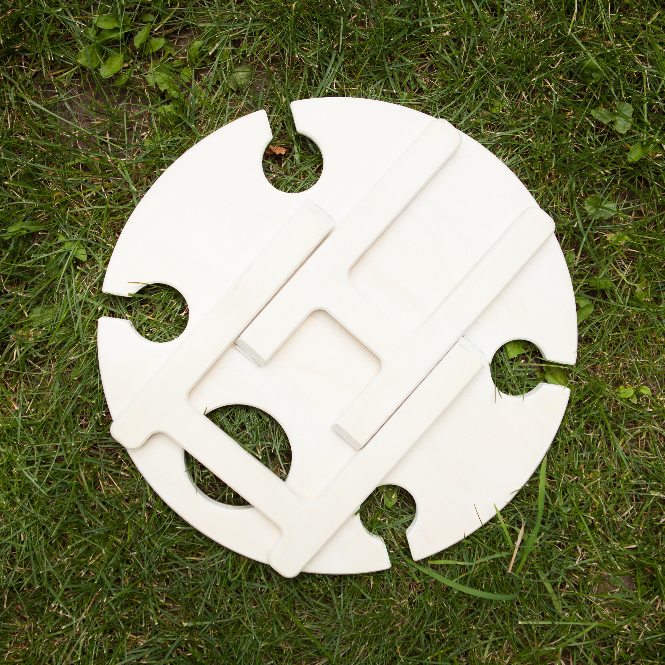 Винный столик