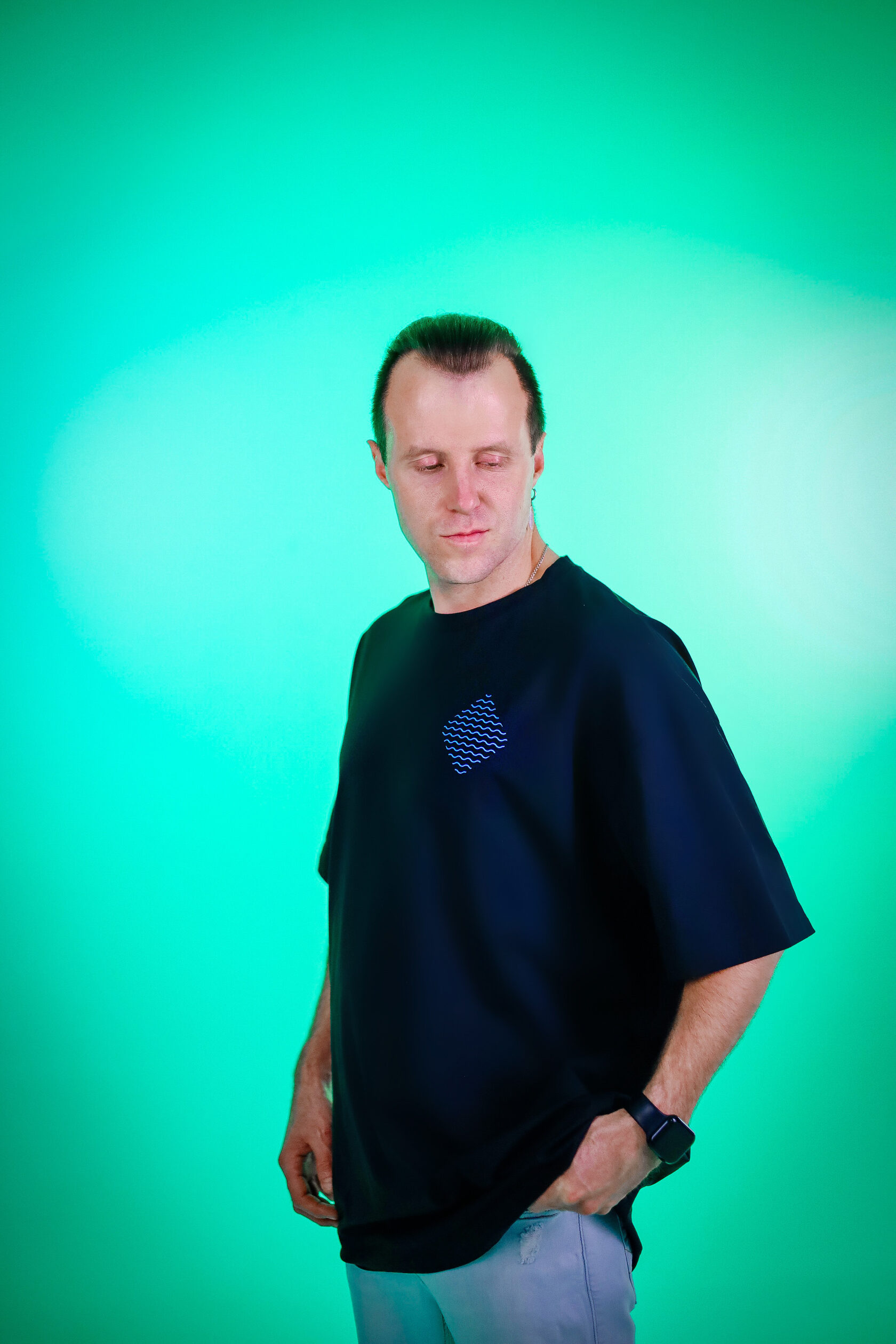 Футболка Мы на одной Волге (черная/белая, оверсайз мешок)