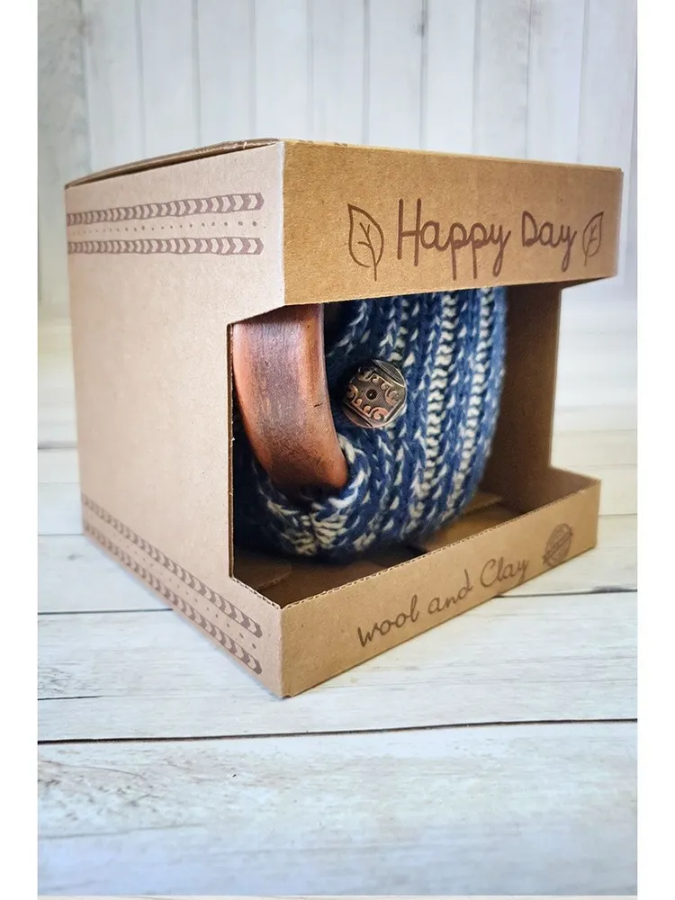 Вязаная кружка с ручкой Лаванда