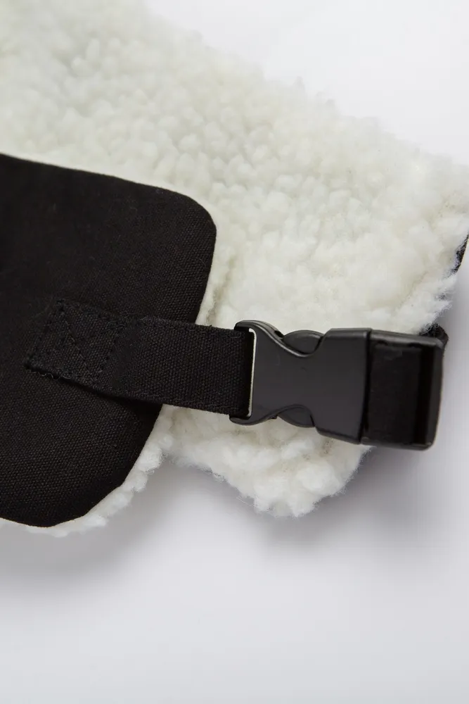 Шапка Запорожец Ushanka Beanie (Black-S/M)