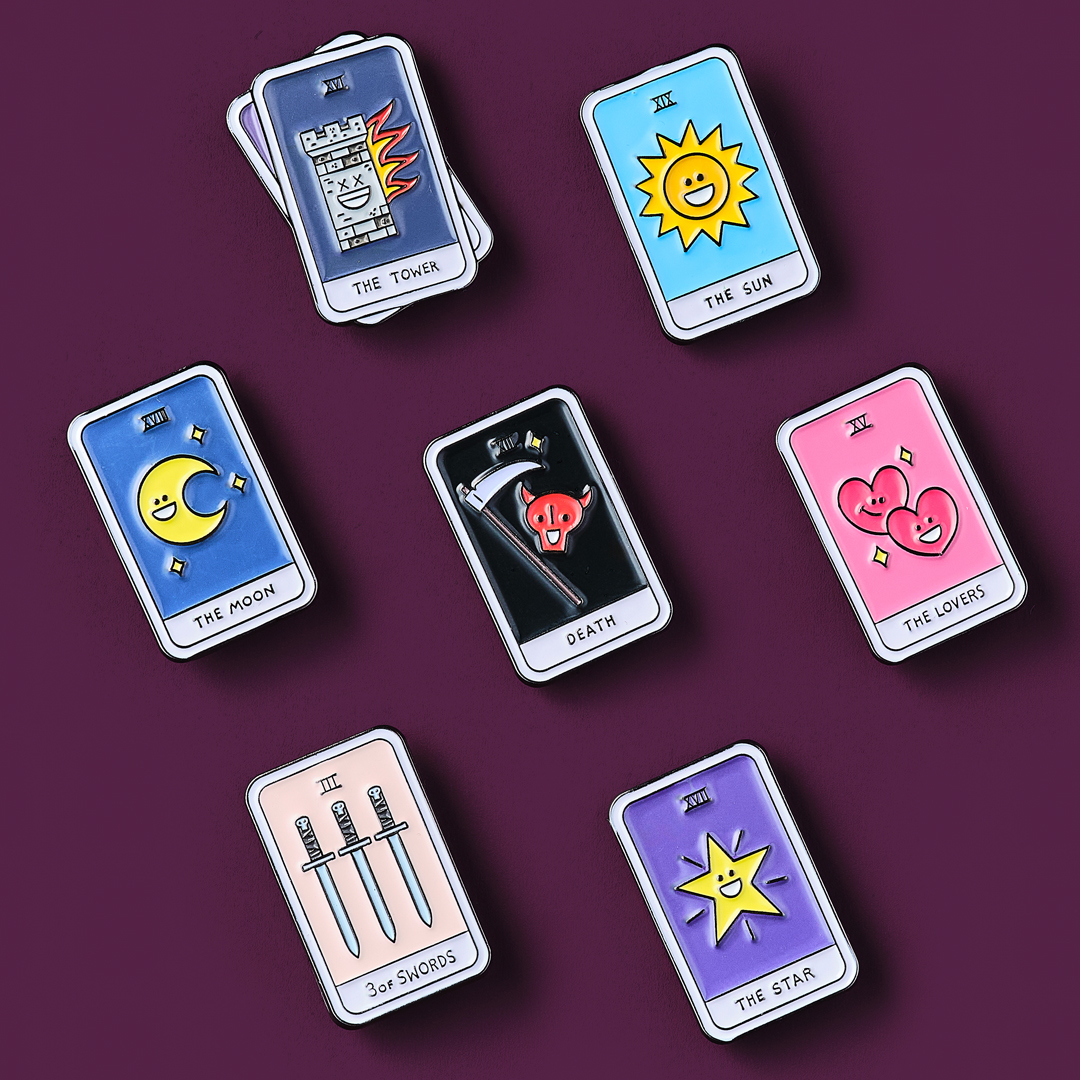 Значок эмалированный Таро Башня