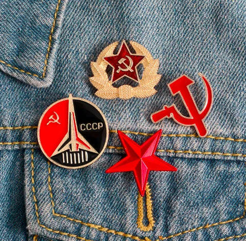 Пин металлический Pinchi Серп и молот