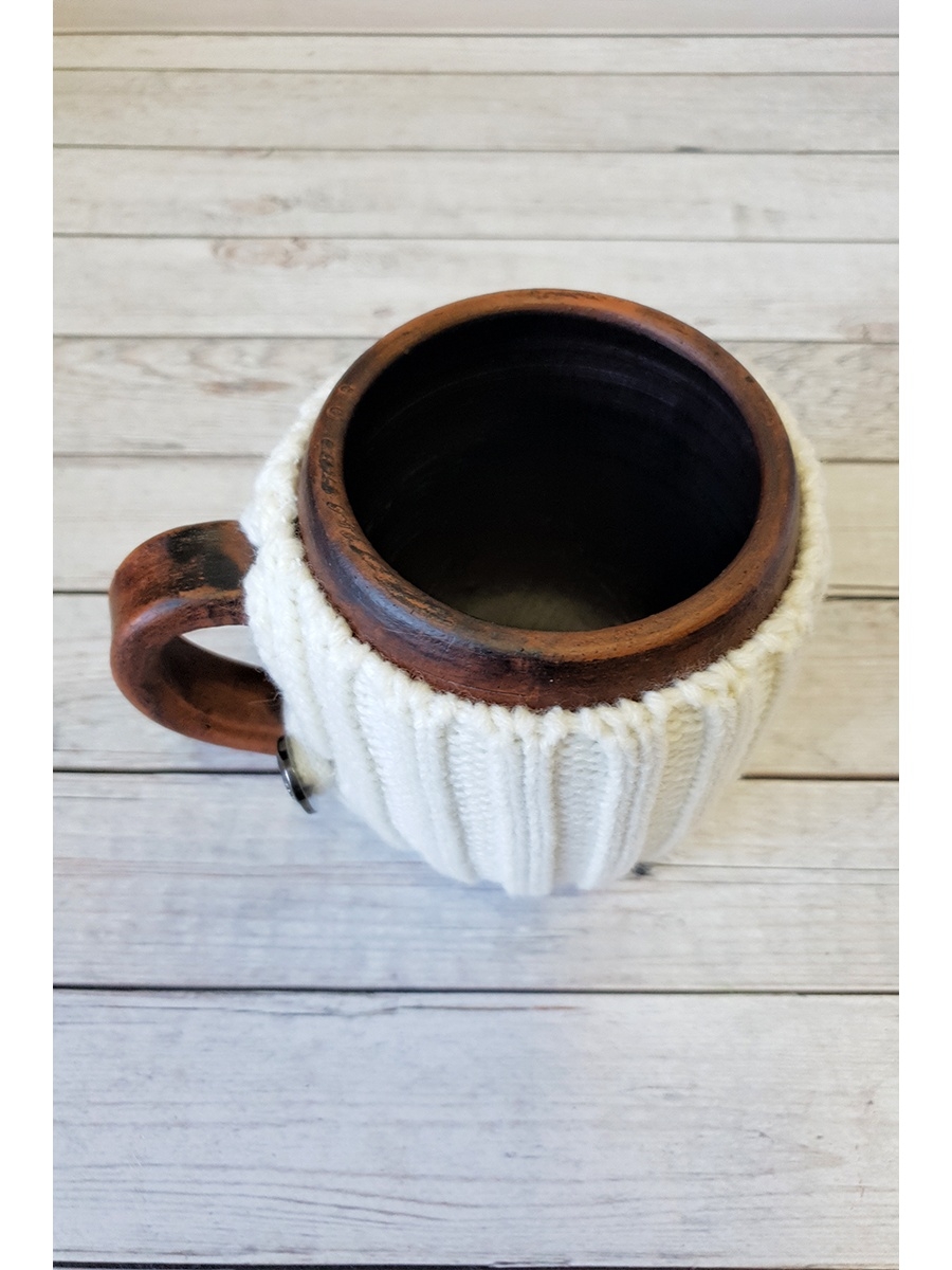 Вязаная кружка с ручкой Молочная