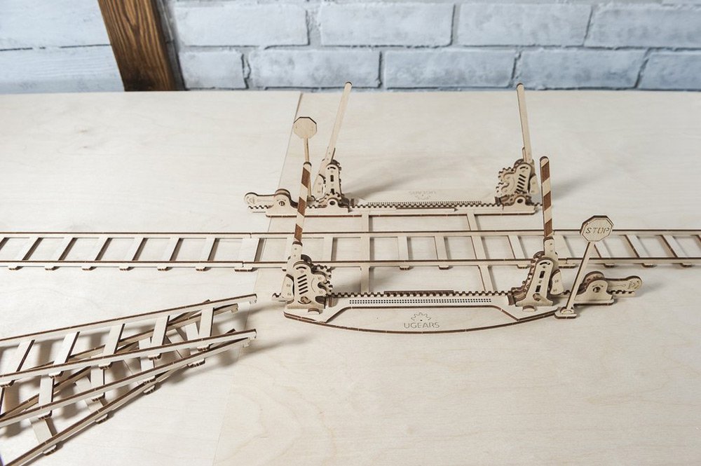 3D-пазл UGears Переезд (с рельсами)