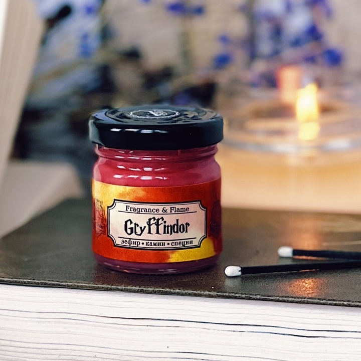 Ароматическая свеча Gryffindor 40 мл.