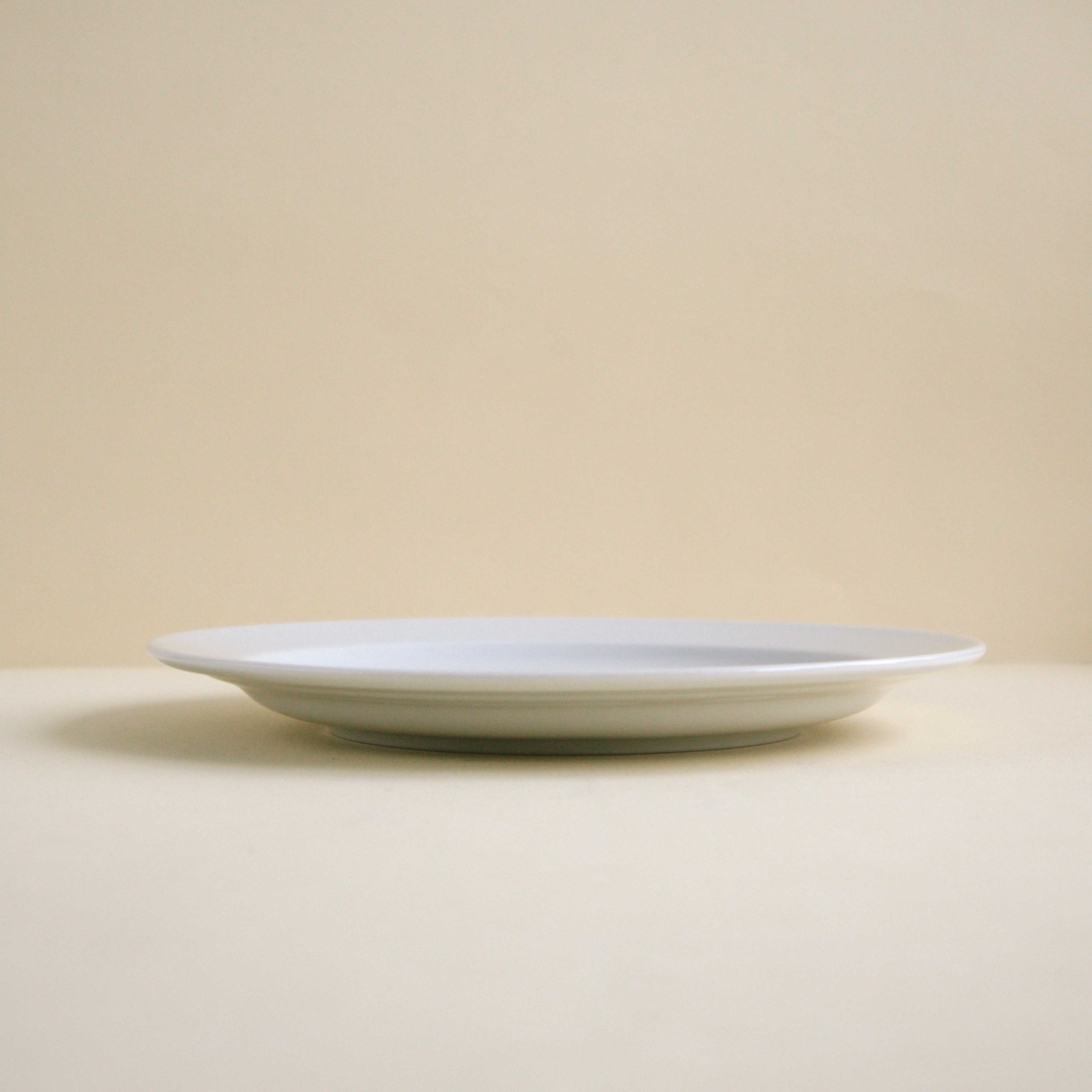 Тарелка Ежик на пенёчке, с грибочком, 20 см.