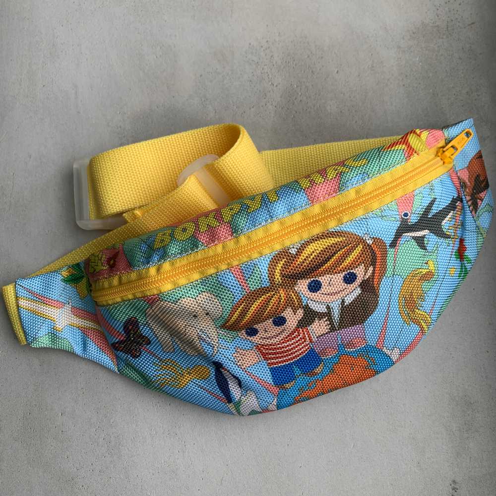 Сумка на пояс Friend Function Мир вокруг нас