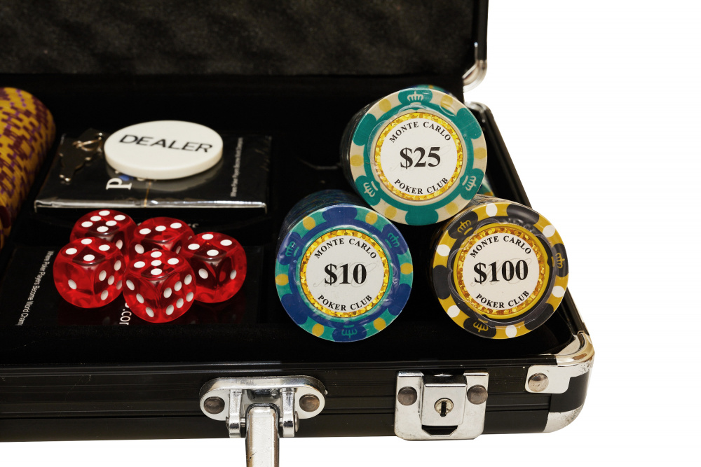 Набор для покера Monte Carlo на 200 фишек