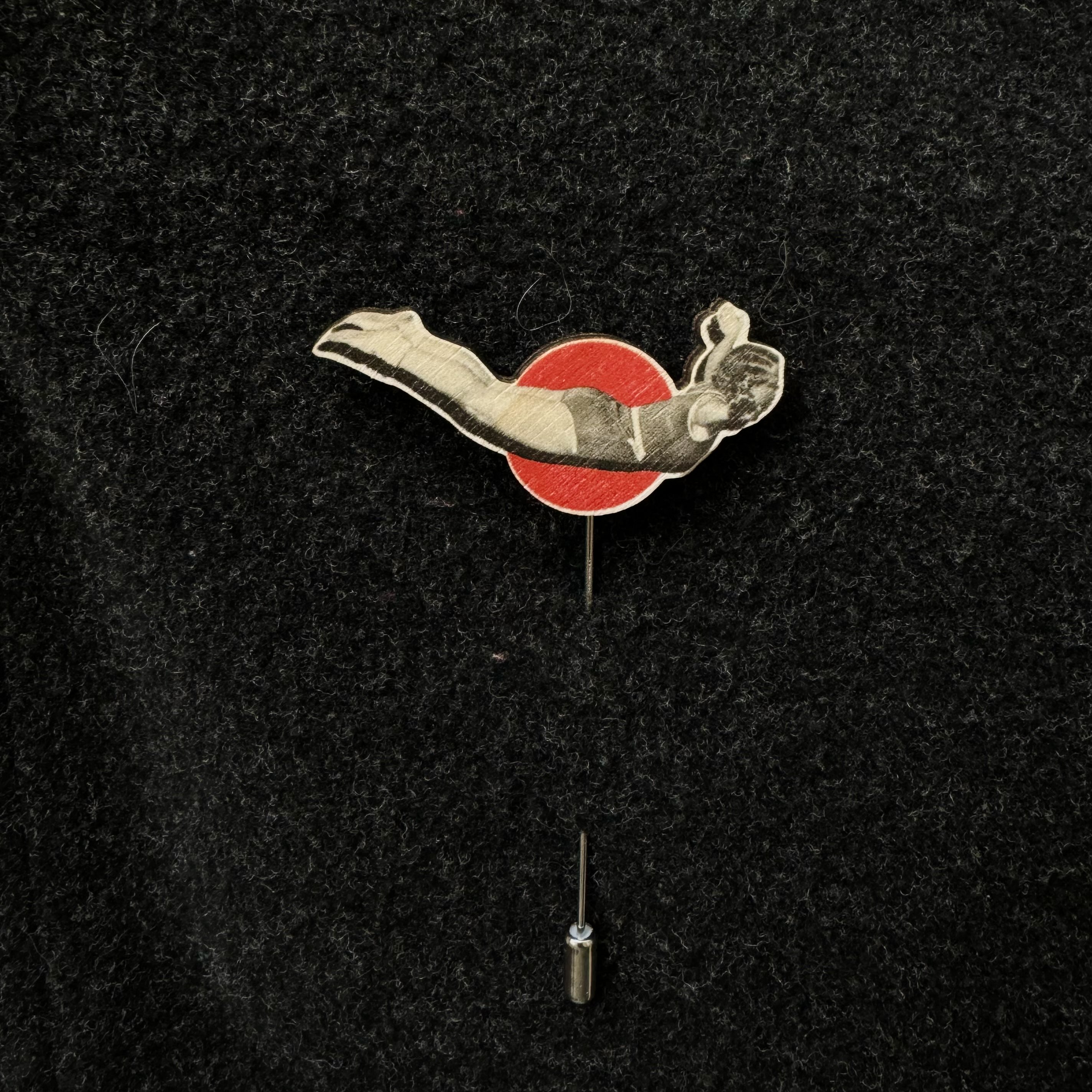 Брошь Родченко. Прыжок