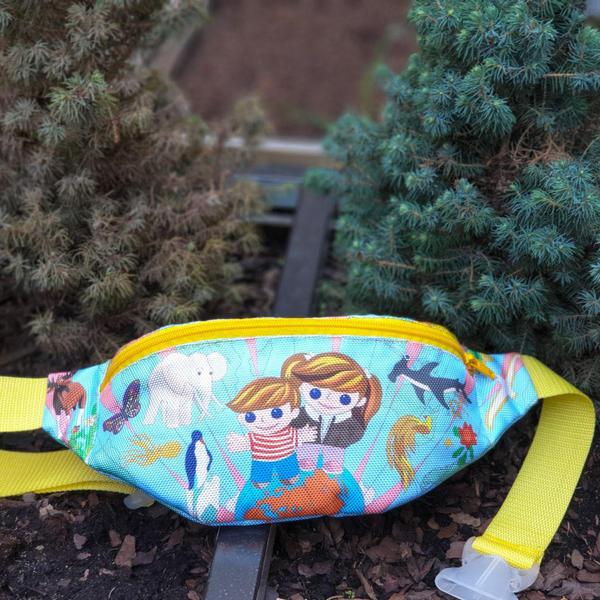 Сумка на пояс Friend Function Мир вокруг нас