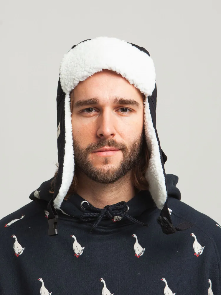 Шапка Запорожец Ushanka Beanie (Black-S/M)