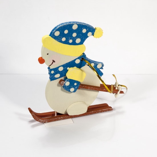 Елочная игрушка Снеговик на лыжах в колпаке 650-3