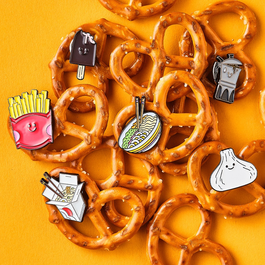 Значок эмалированный Вок