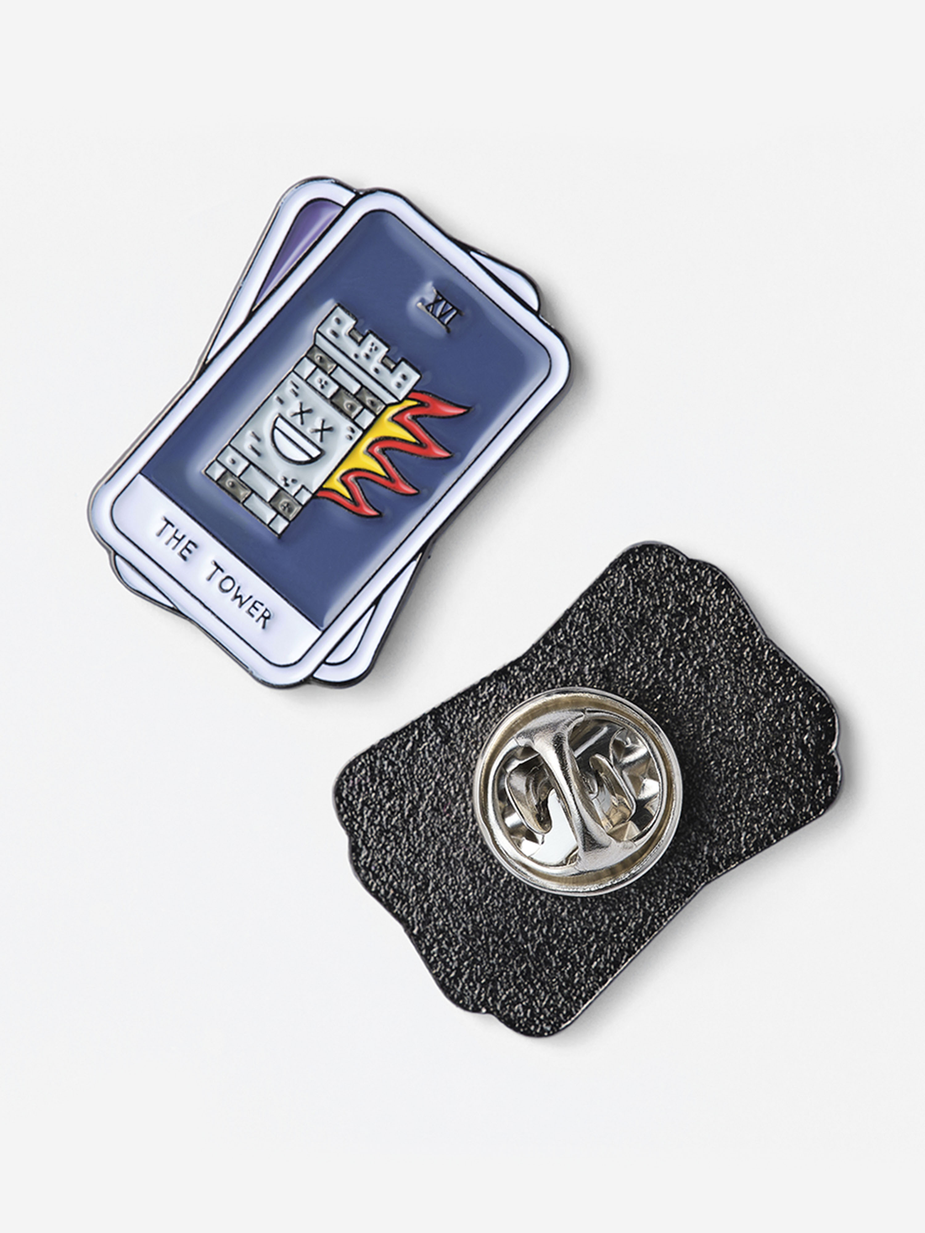 Значок эмалированный Таро Башня