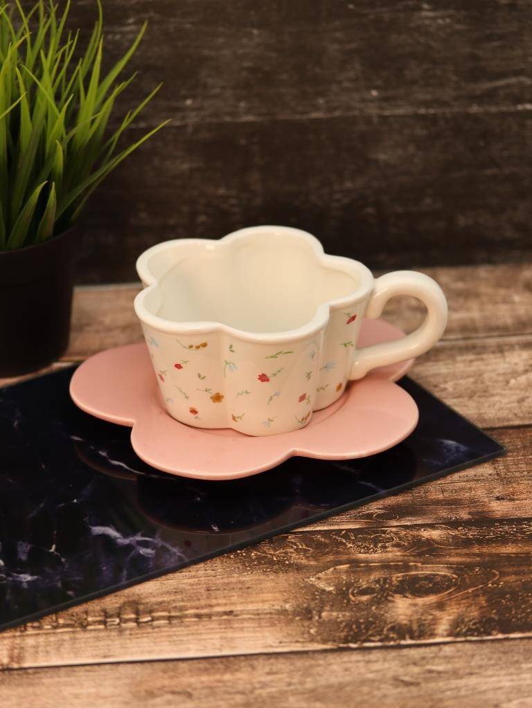 Кружка керамическая с блюдцем Cozy dishes (white)