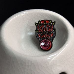 Значок-пин Дарт Мол