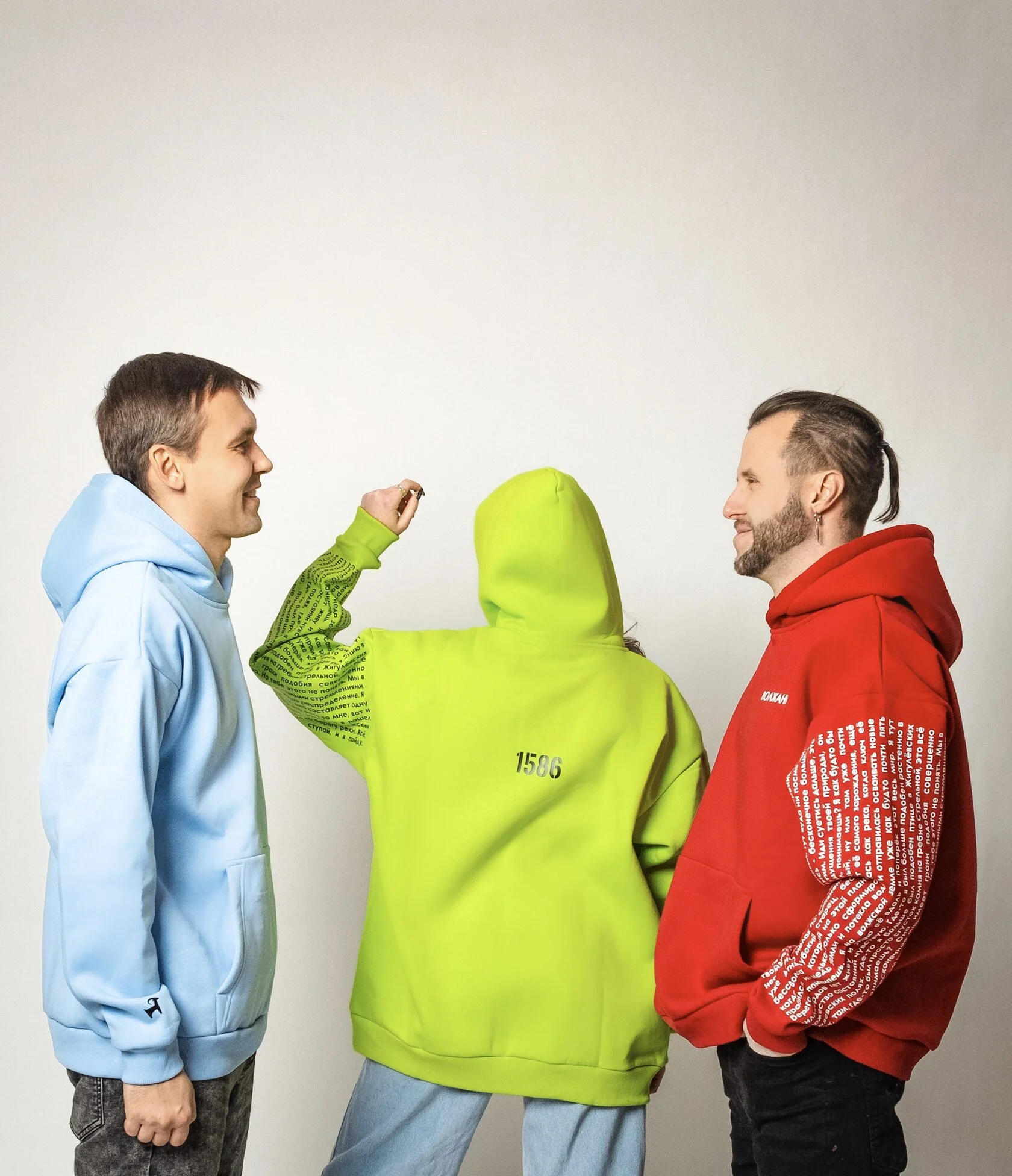 Худи Волжанин с принтом (зеленый)