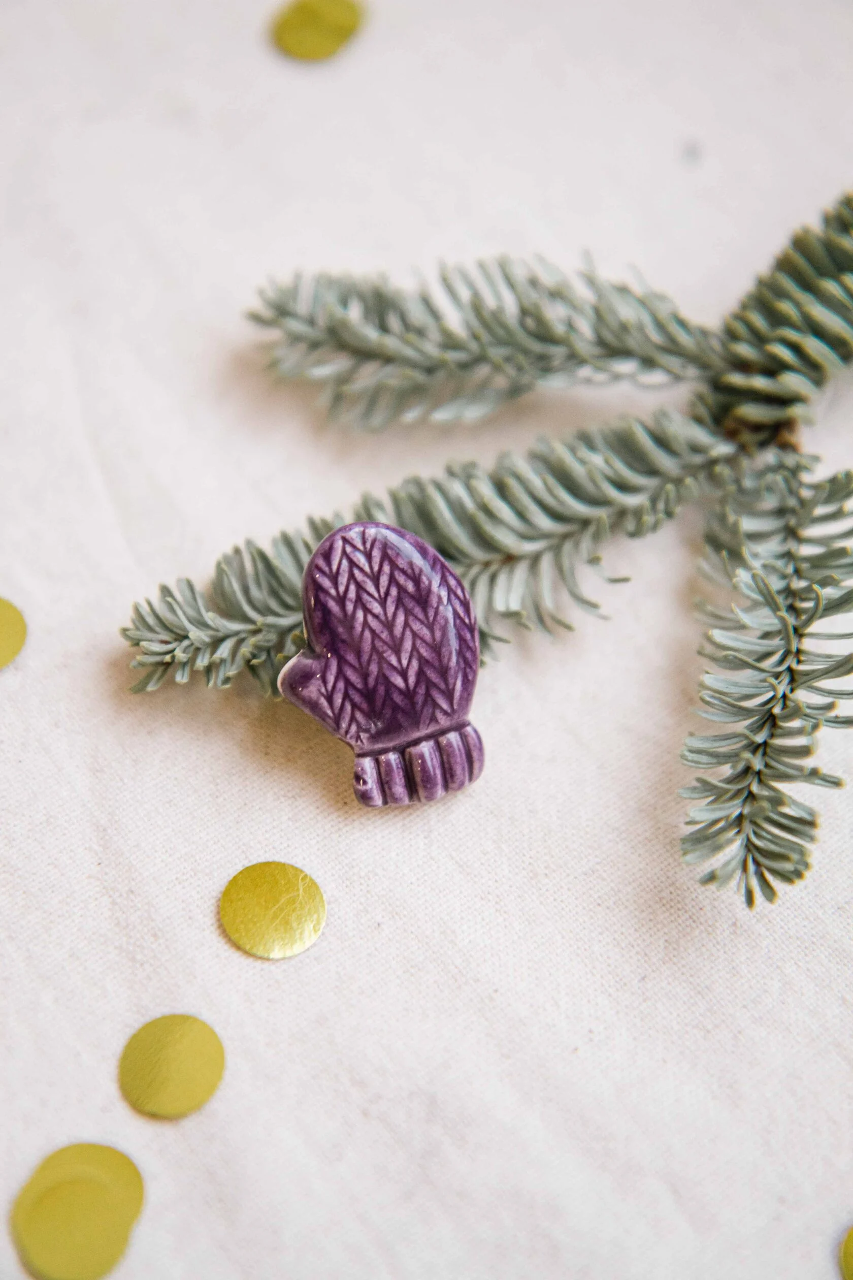 Брошь Варежка