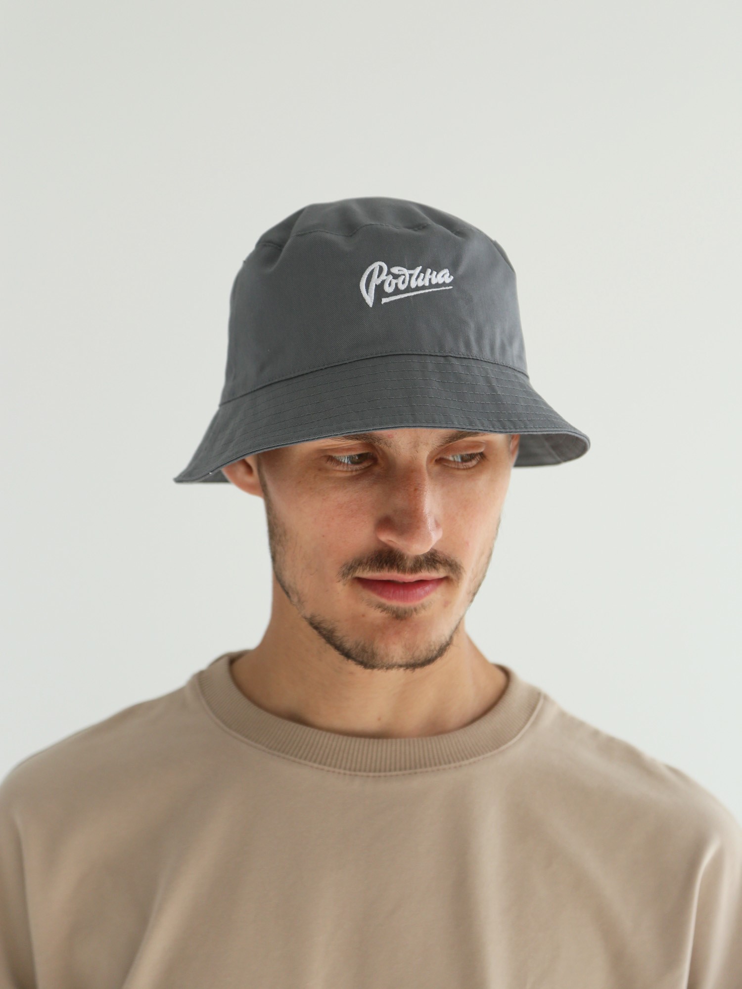 Панама Родина Белый лого (серый) L