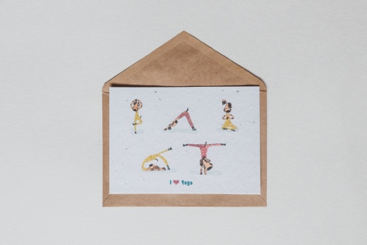 Растущая открытка I love yoga