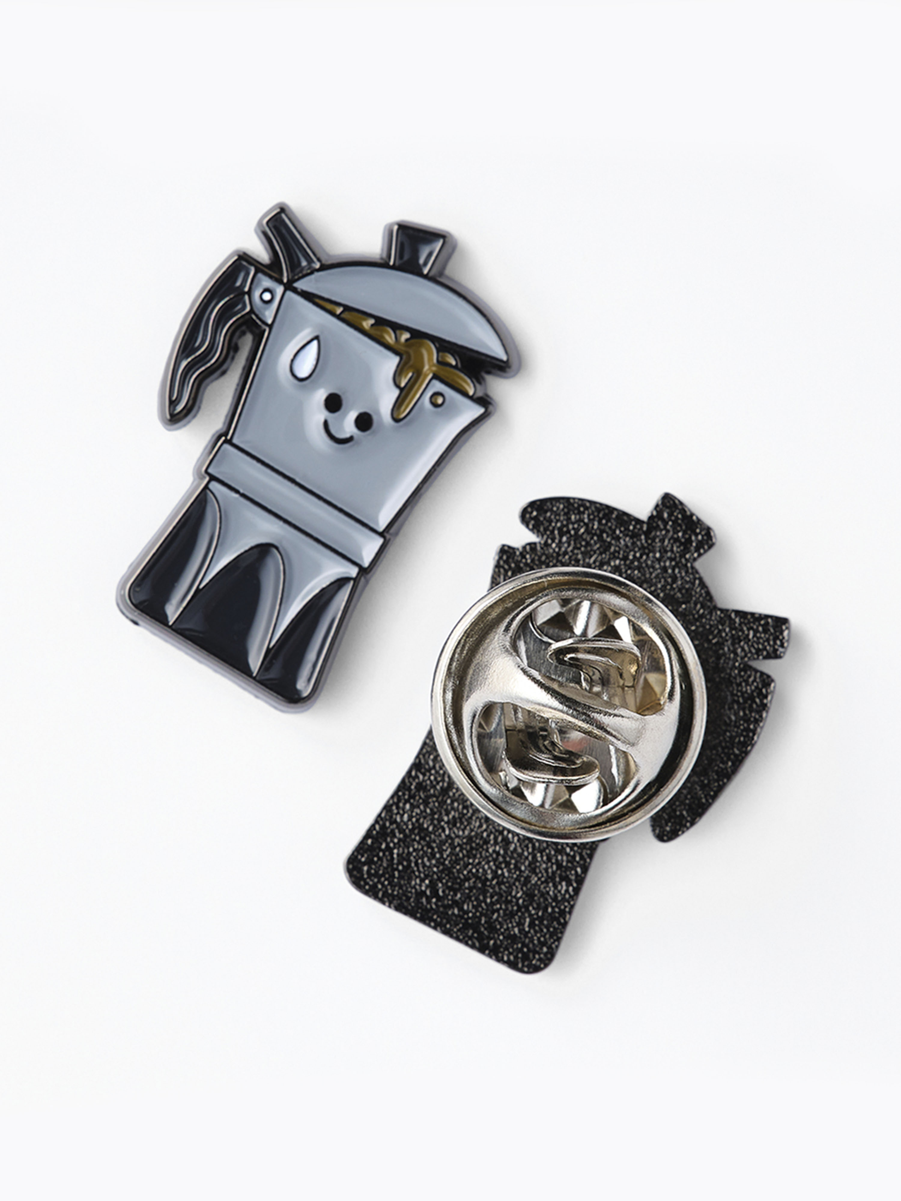 Значок эмалированный Кофеварка