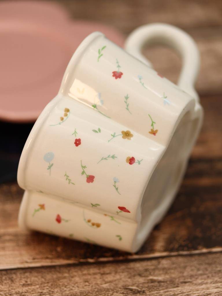 Кружка керамическая с блюдцем Cozy dishes (white)