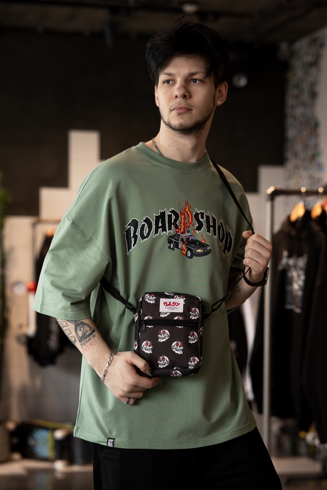 Сумка-мессенджер Oldy (черный, горящий череп)