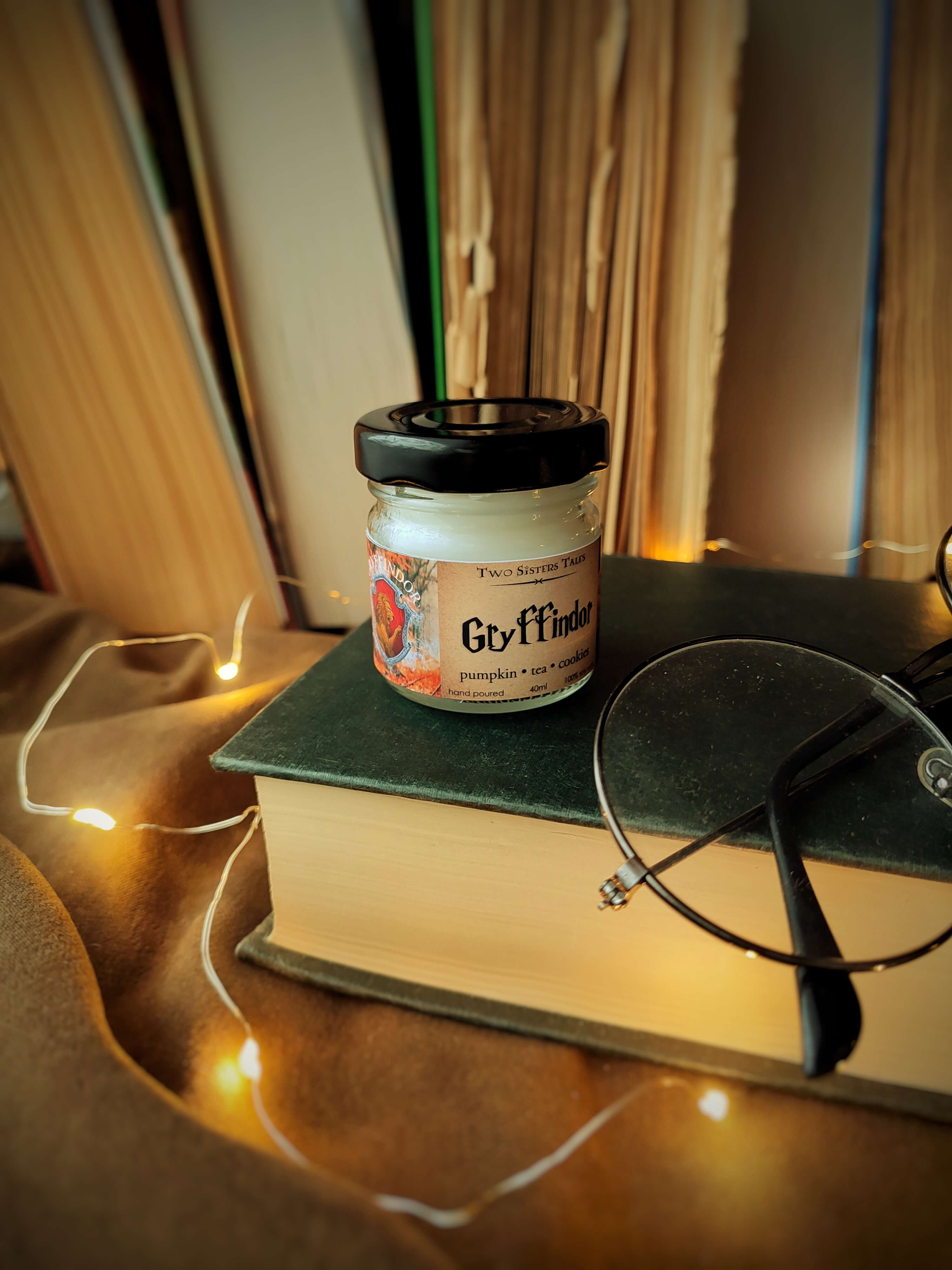 Ароматическая свеча TST Гриффиндор, 40 мл.