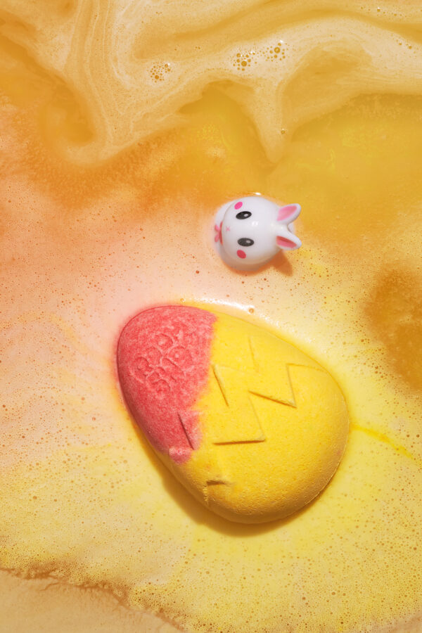 Бомба для ванны Малыш Кролик (с игрушкой внутри)