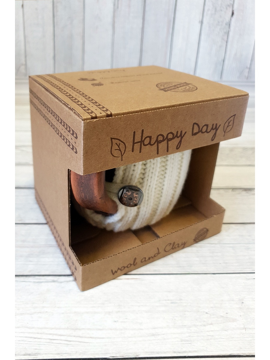 Вязаная кружка с ручкой Молочная